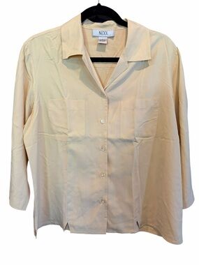 Nexx Soft Butter Cream Yellow 100% Silk Button-Down Collared Women's Shirt